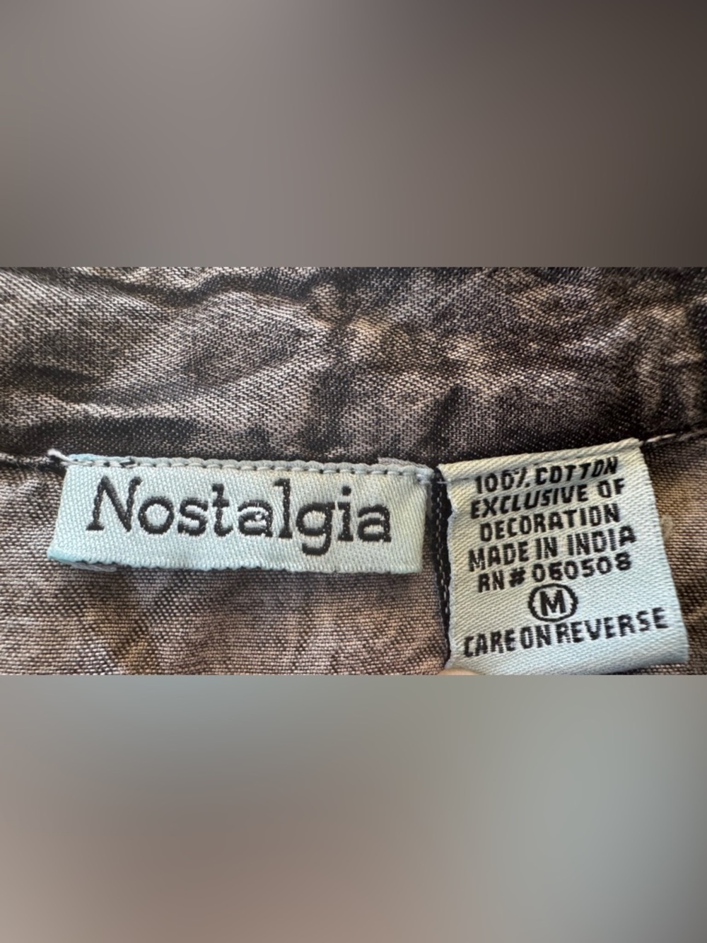 Nostalgia grey denim embroidered floral boho long sleeve button up shirt women M - Picture 4 of 4